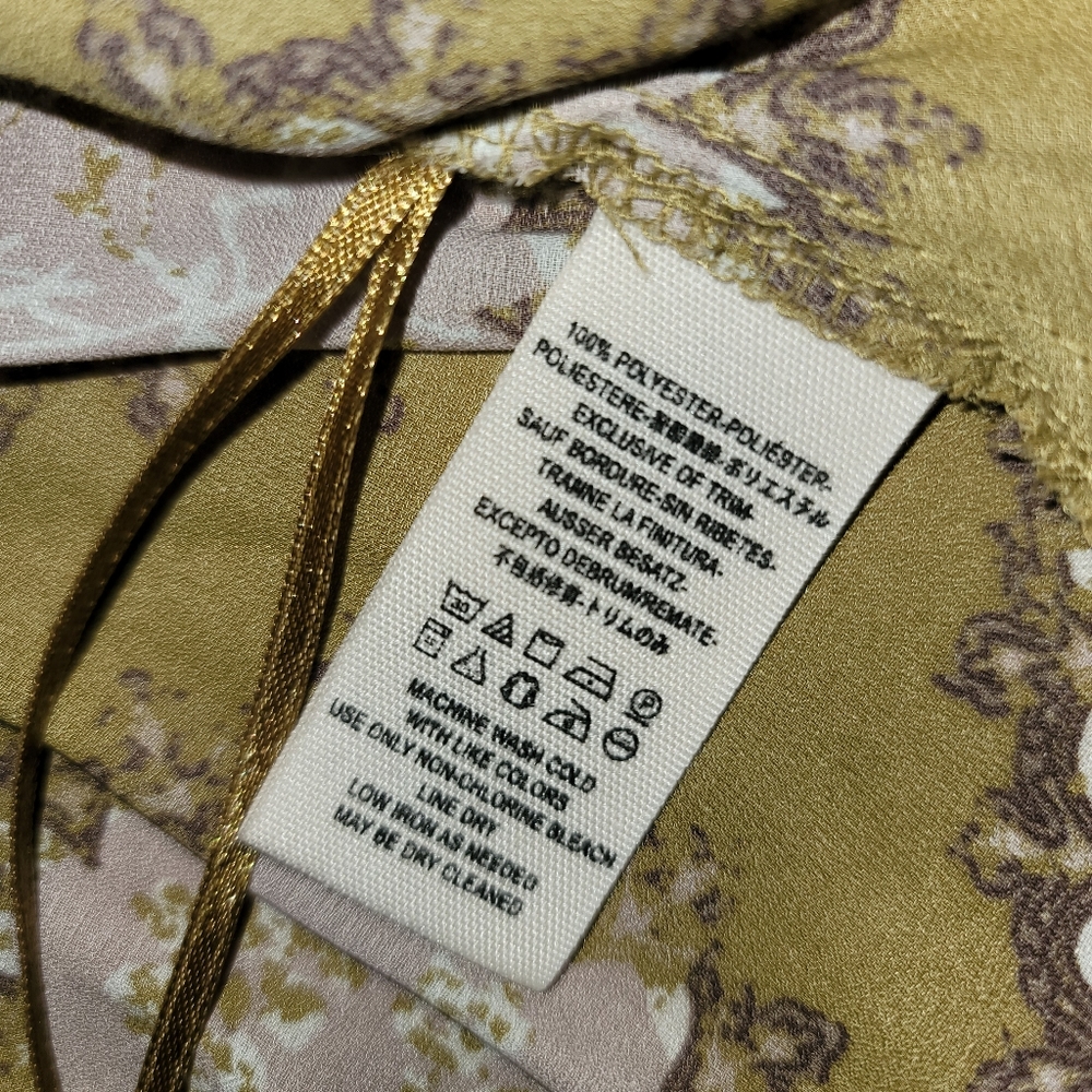 Free People Cowling Around Top small - Picture 6 of 11